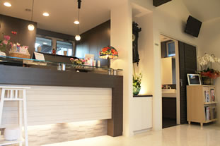 あべ歯科受付画像